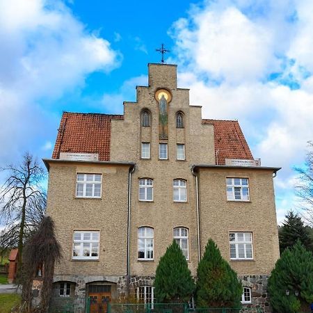 Domus Mariae Gietrzwald Hostel ภายนอก รูปภาพ