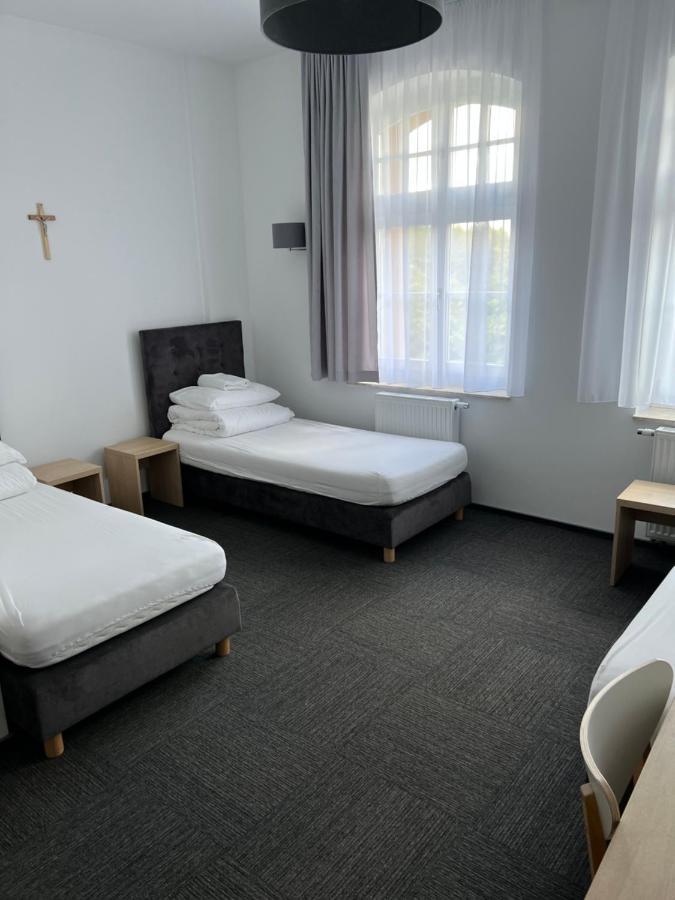 Domus Mariae Gietrzwald Hostel ภายนอก รูปภาพ