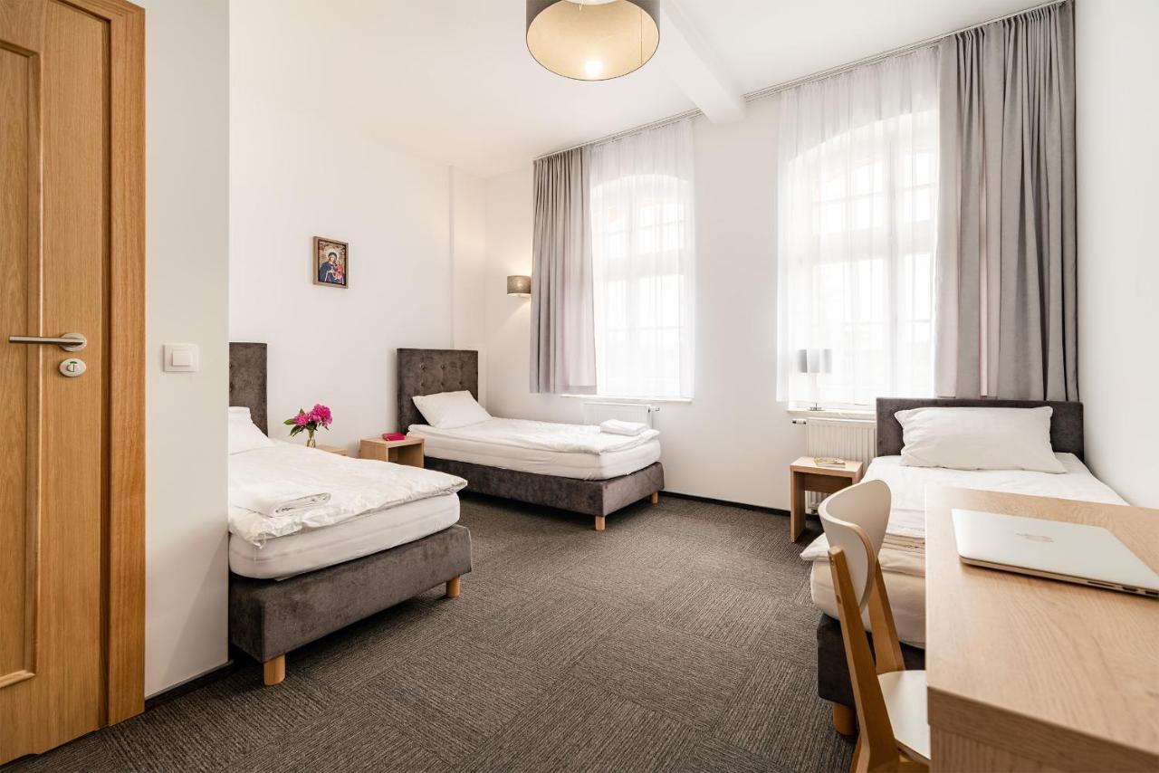 Domus Mariae Gietrzwald Hostel ภายนอก รูปภาพ