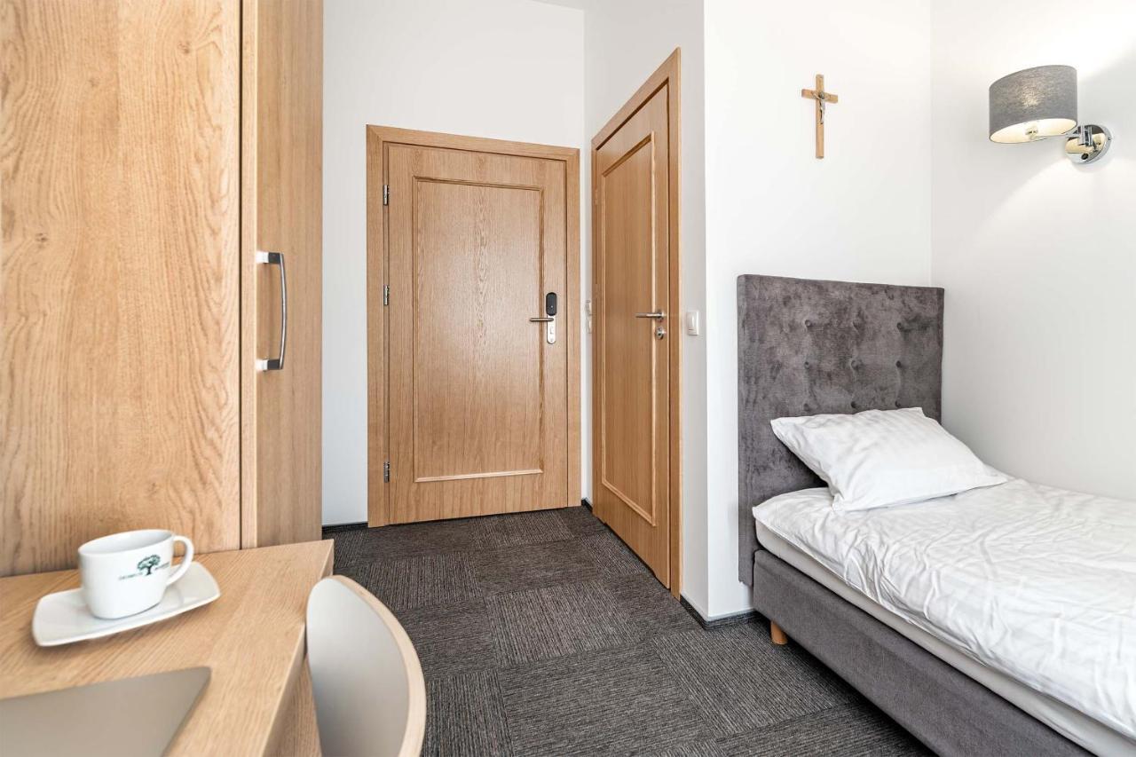Domus Mariae Gietrzwald Hostel ภายนอก รูปภาพ