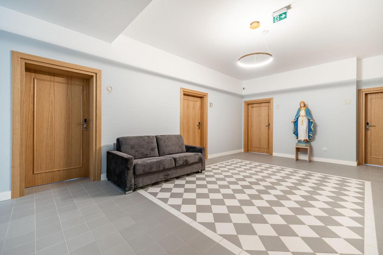 Domus Mariae Gietrzwald Hostel ภายนอก รูปภาพ