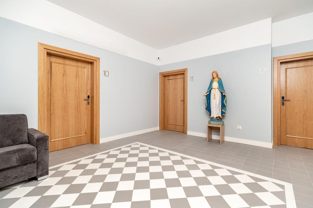 Domus Mariae Gietrzwald Hostel ภายนอก รูปภาพ